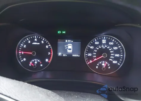 2019 Kia Forte S z USA, uszkodzony, nr VIN 3KPF34AD7KE027961